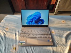 HP 15s i7 Gen 11 1165G7 8/512 15" FHD