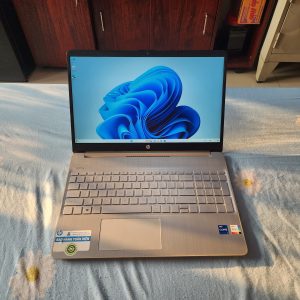 HP 15s i7 Gen 11 1165G7 8/512 15" FHD