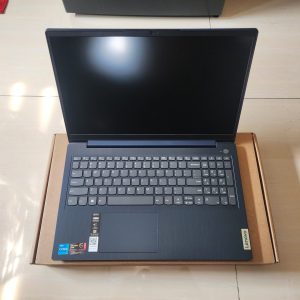 Lenono Ideapad 3 i5 1235U 8/512 15" FHD BH 9/24