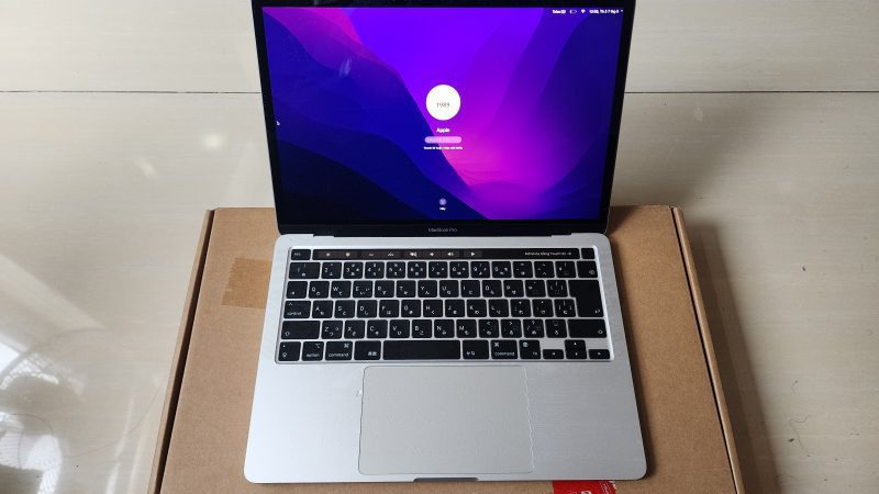 Macbook Pro 2020 Touchbar M1 8/256 sạc 74 lần