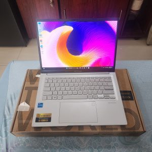 Asus Vivobook 14 i5 12500H 8/512 2.8K BH 9/24